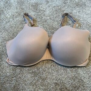 Victoria Secret Incredible 38DDD